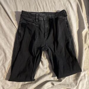 American Eagle Black Straight Leg Size 6 Short